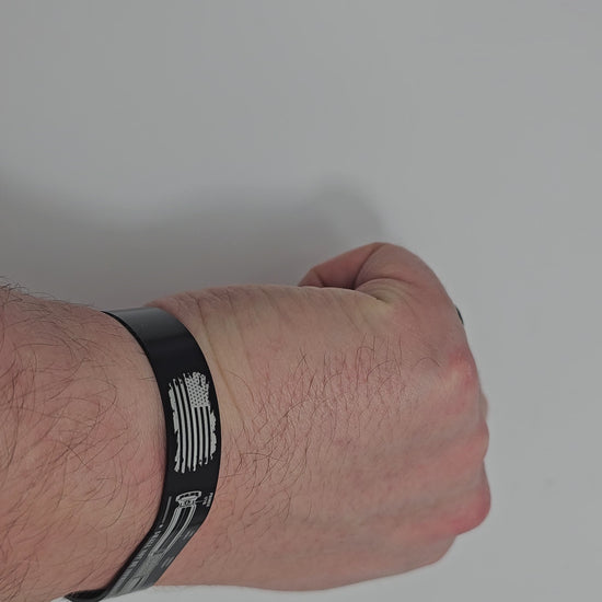 2nd amendment bracelet wearing video